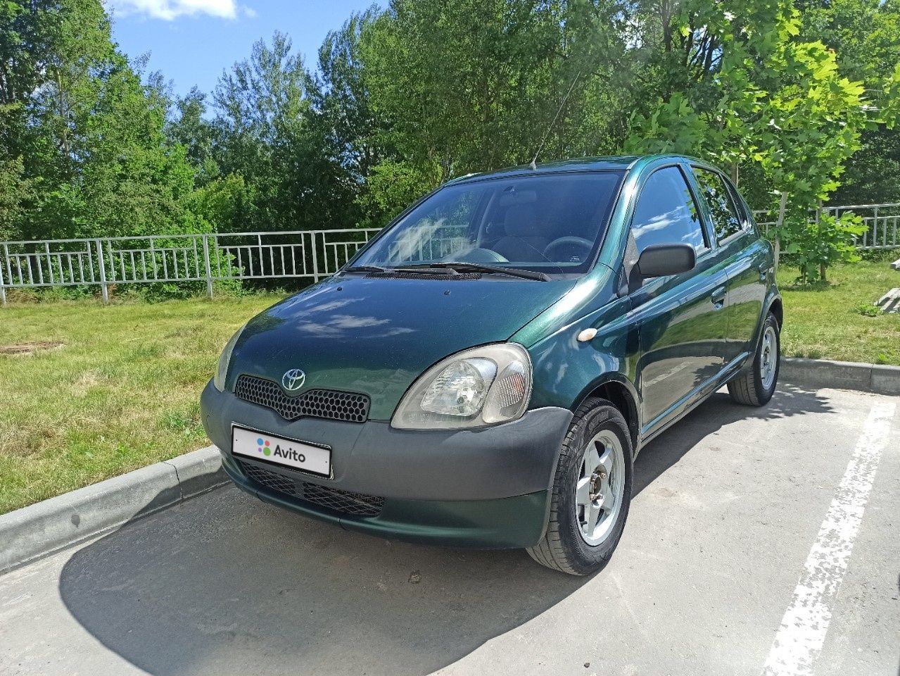 Toyota Yaris: фото владельца