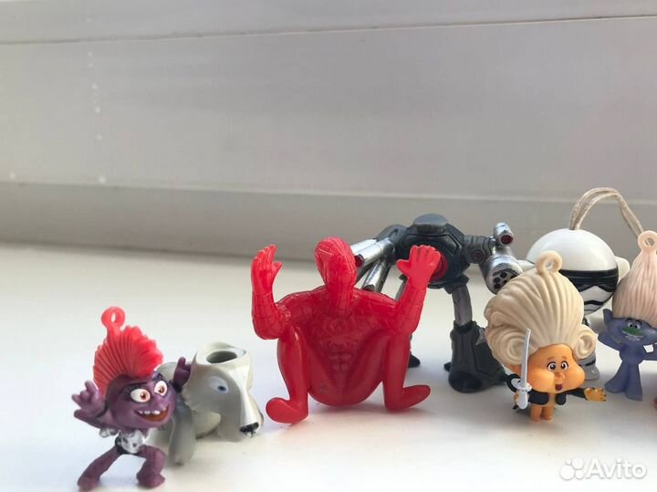 Игрушки из киндера