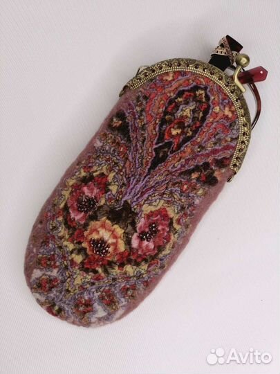 Очечники валяные на фермуаре. Ручная работа