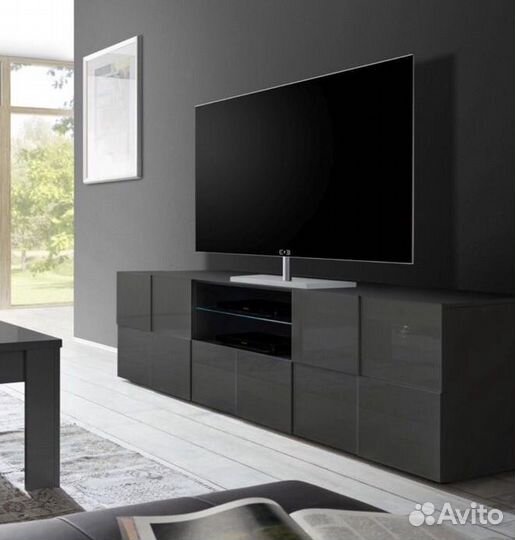 Тумба под телевизор