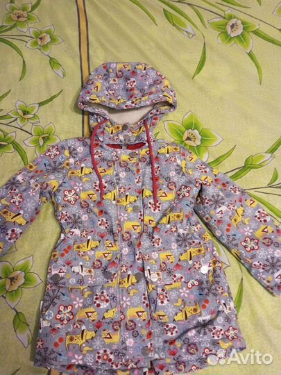 Куртка демисезонная для девочки 104
