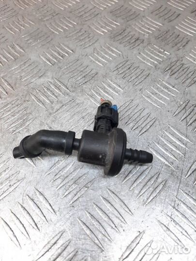 Клапан вентиляции топливного бака Opel Astra