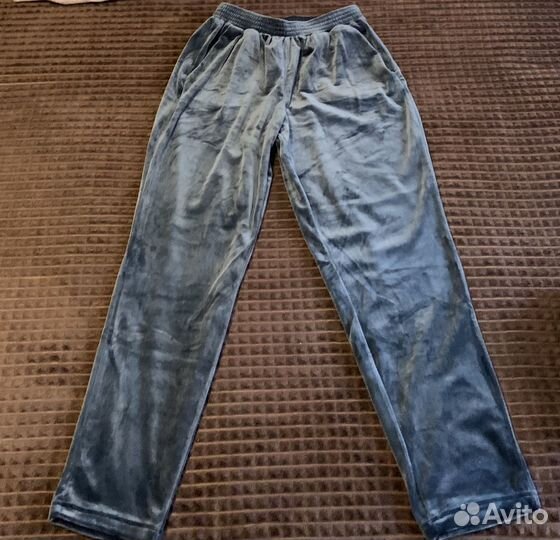 Бархатный костюм женский 46-48 новый