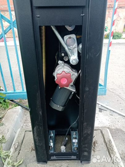 Шлагбаум под ключ