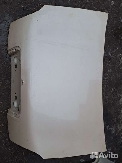 Крышка багажника Lincoln Town Car 1997-2009