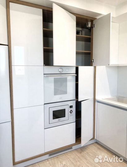 Кухня до потолка на заказ