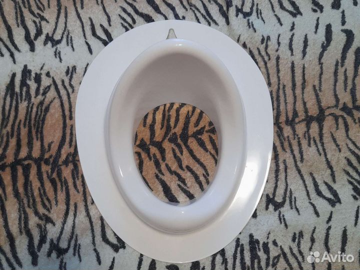 Новое сиденье детское для унитаза