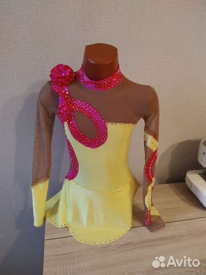 Купальник для художественной гимнастики