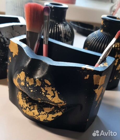 Декоративные изделия из гипса