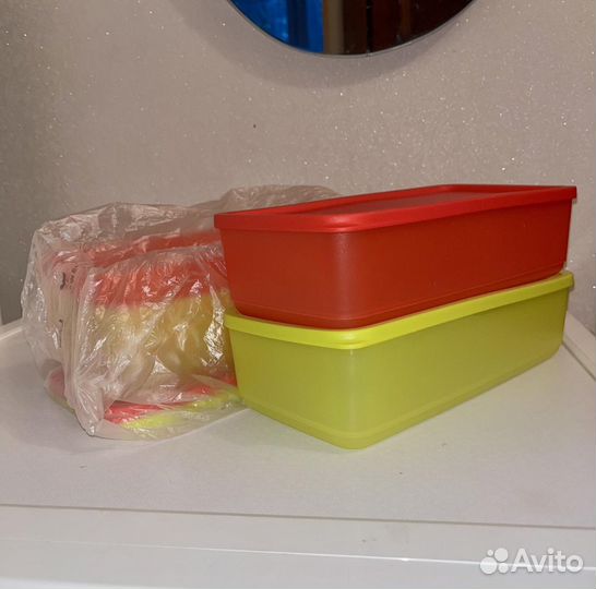 Контейнеры Tupperware 
