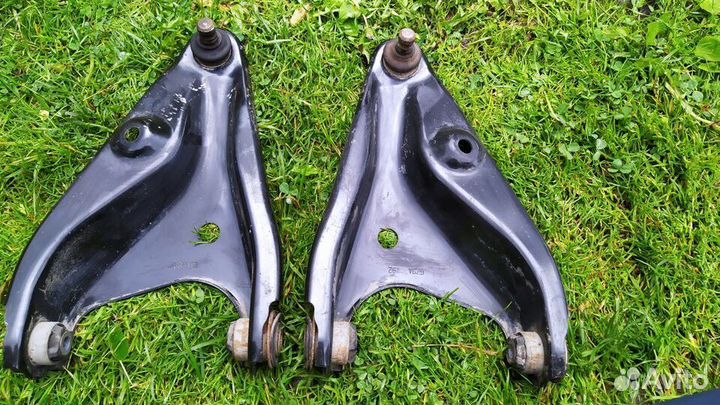 Рычаг подвески Рено Сандеро