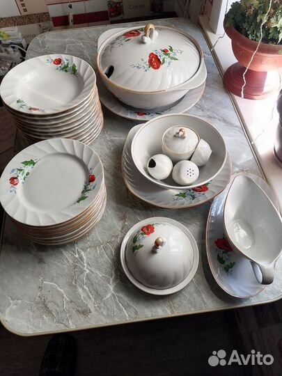 Столовый сервиз на 12 персон СССР