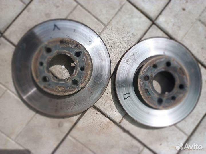 Кулак поворотный передний Киа Рио 4 Kia Rio 4