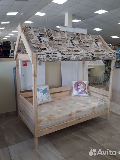 Детская деревянная кровать Домик, без матраса