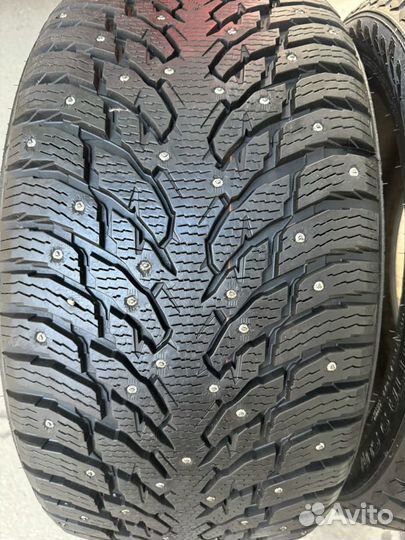 Nokian Tyres Hakkapeliitta 9 SUV 295/40 R21 111T