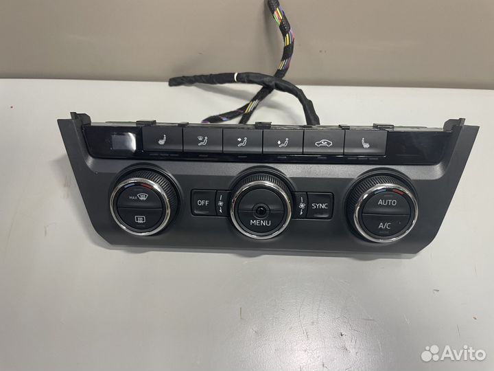 Панель управления климатом Шкода Октавия А7