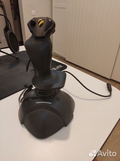 Игровой Джойстик для пк thrustmaster