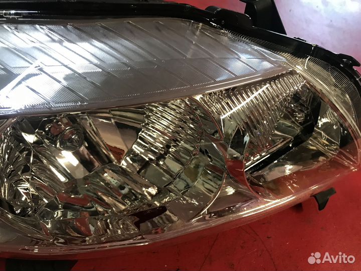 Фара передняя правая Toyota Corolla 2006-2010 E150