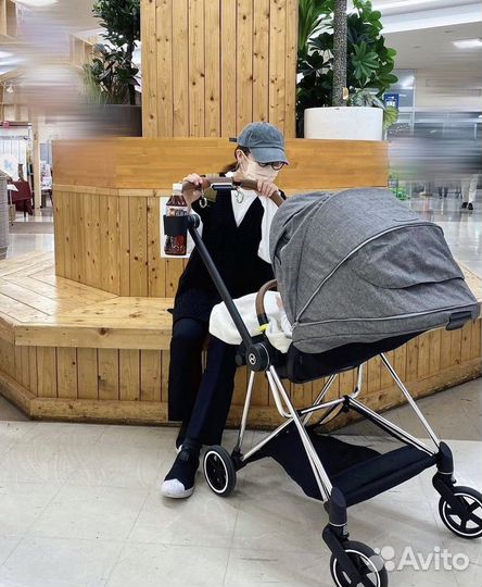 Коляска прогулочная Cybex MiOS Manhattan grey chro