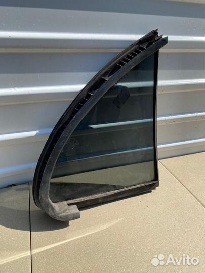 Стекло треугольник заднее левое Nissan Almera N15