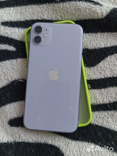 iPhone 11, 64 ГБ