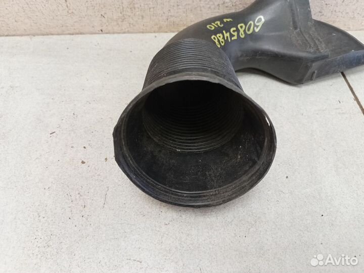 Патрубок воздушного фильтра