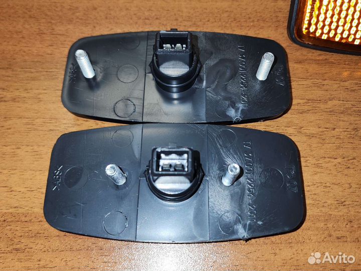 Фонарь боковой оранжевый (габаритный ) 12/24 Много