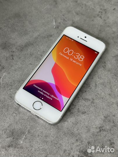 iPhone SE (32Gb)