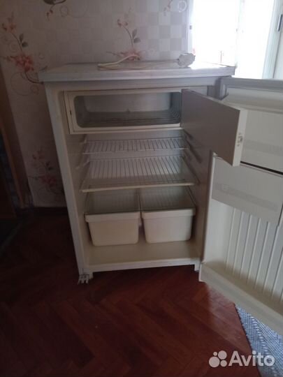 Холодильник бу маленький