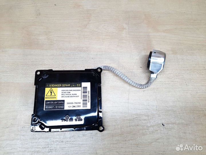 Блок розжига ксенона Toyota Camry V40 Lexus iS GS