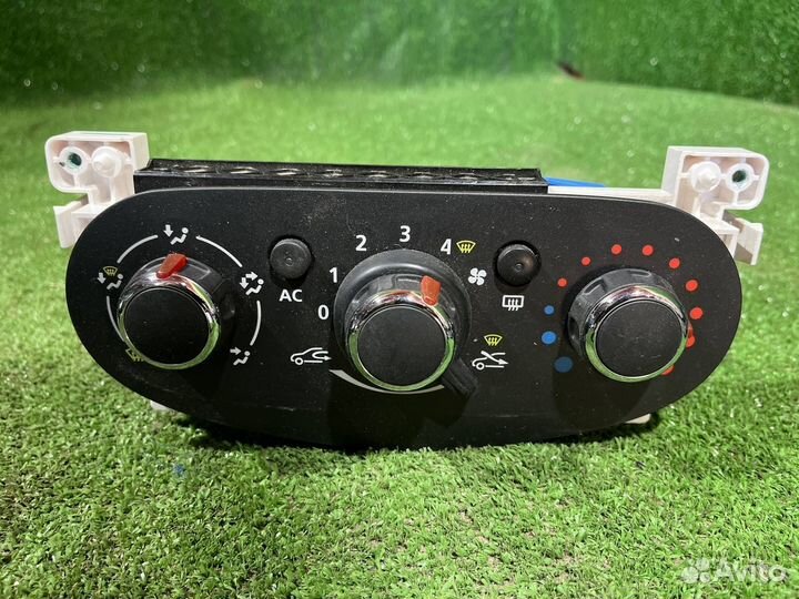 Блок управления климатической установкой Renault