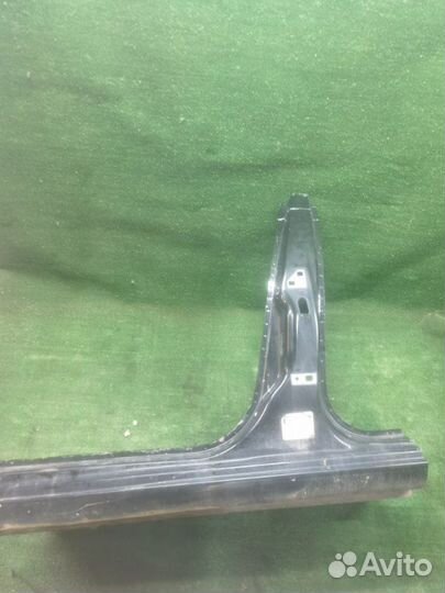 Центральная стойка кузова левая Ford Mondeo 4