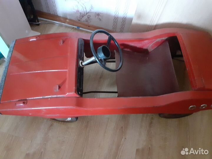 Машина детская педальная Радуга (СССР)