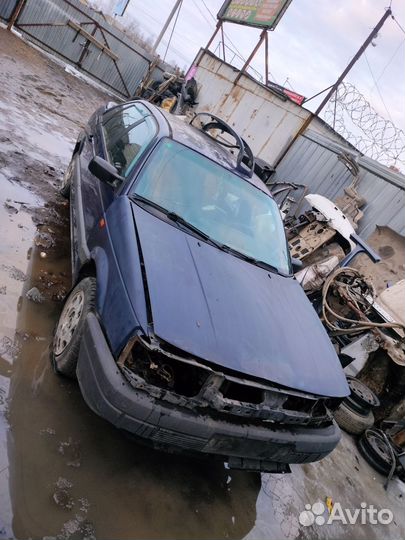 В разборе Фольксваген Пассат Б 3