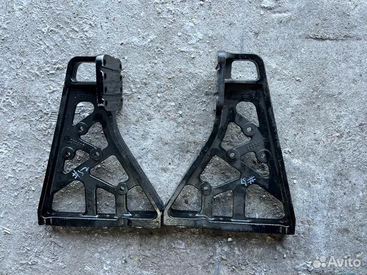 Кронштейн крепления переднего отбойника FAW J6 6х