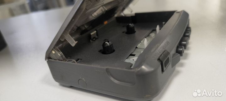 Кассетный плеер sony wm-fx195