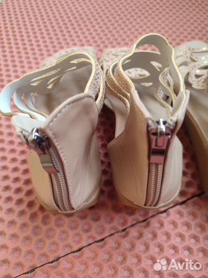 Босоножки женские 39-40 размер