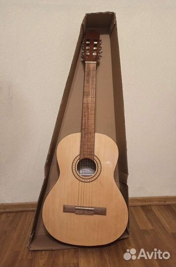 Классическая гитара caraya