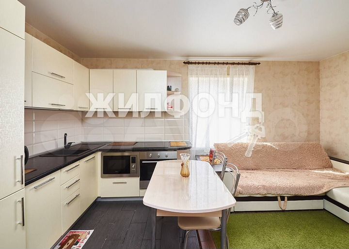 Дом 83 м² на участке 4,2 сот.