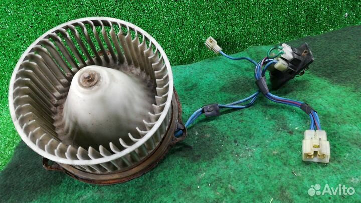 Моторчик печки Mazda 626 GD