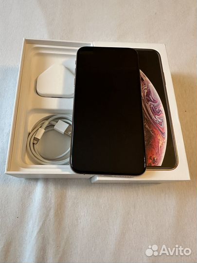 iPhone Xs, 64 ГБ