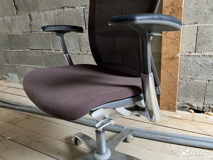 Кресло компьютерное Knoll