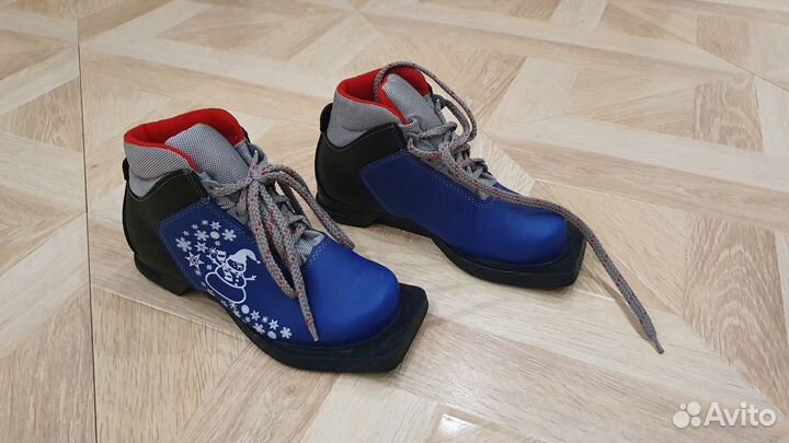 Ботинки лыжные