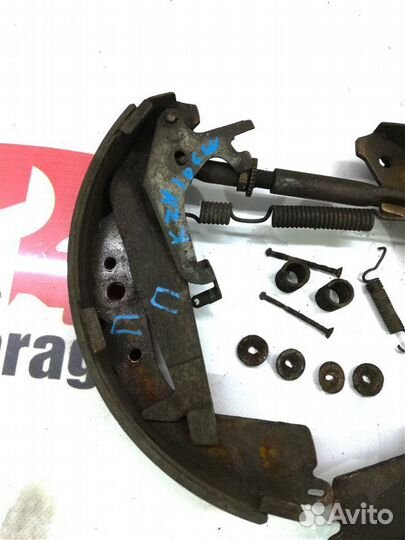 Механизм стояночного тормоза задний Toyota Hiace