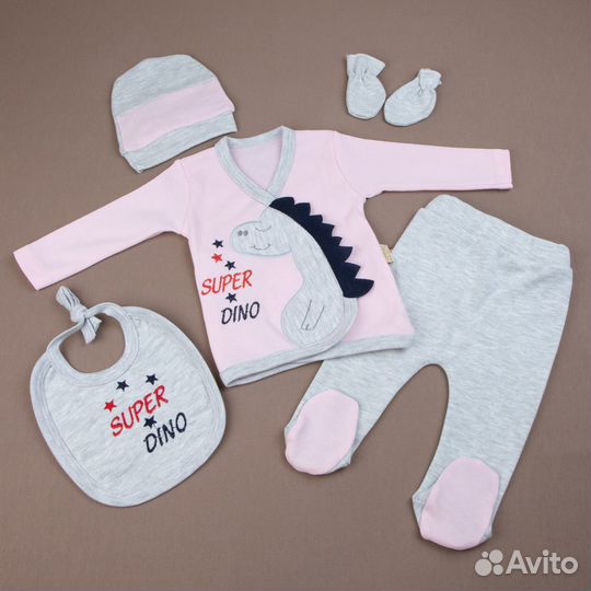 Одежда для новорожденных на мальчика и девочку