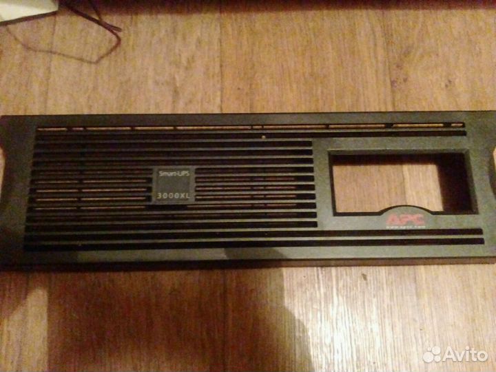 Источник бесперебойного питания 3000кВт APC
