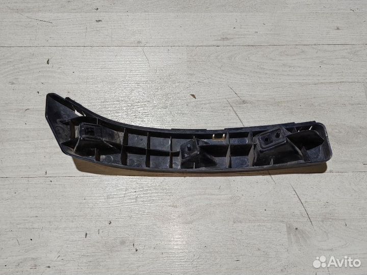 Кронштейн заднего бампера Geely Emgrand EC7