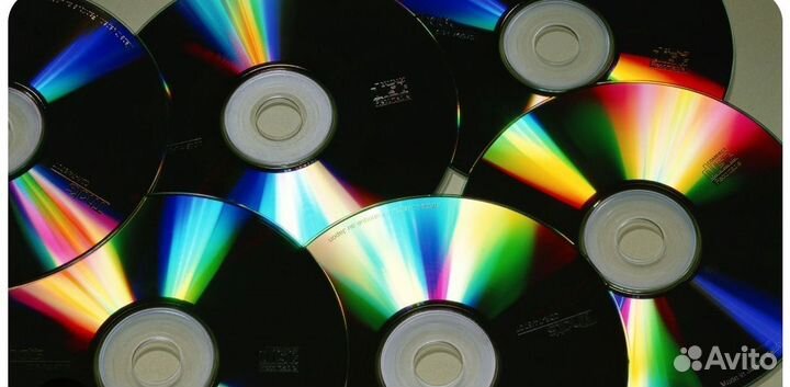 Видеокассеты VHS и диски CD, DVD