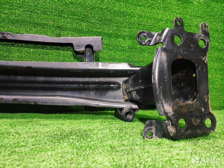 Усилитель переднего бампера Skoda Octavia A5