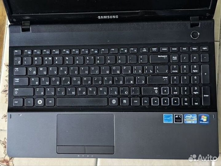 Ноутбук samsung np300e5c